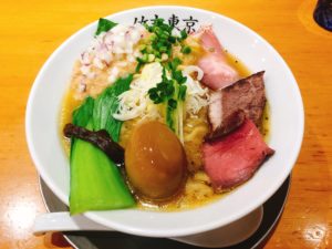 凝縮された濃厚なホタテの旨みがたっぷりとスープに溶け出す『味玉鶏ホタテそば』 ＠竹末東京Premium【押上】