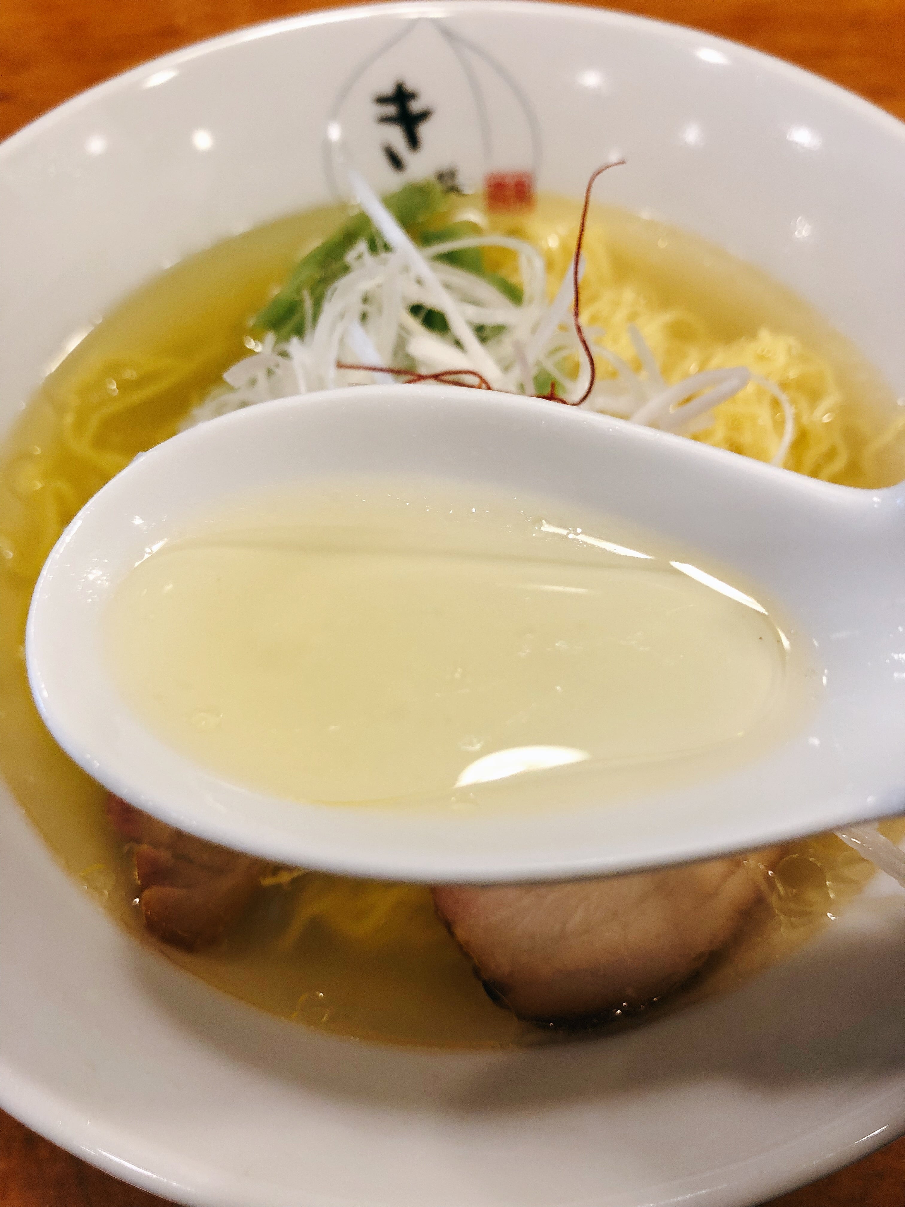 鶏そば　きび　スープ