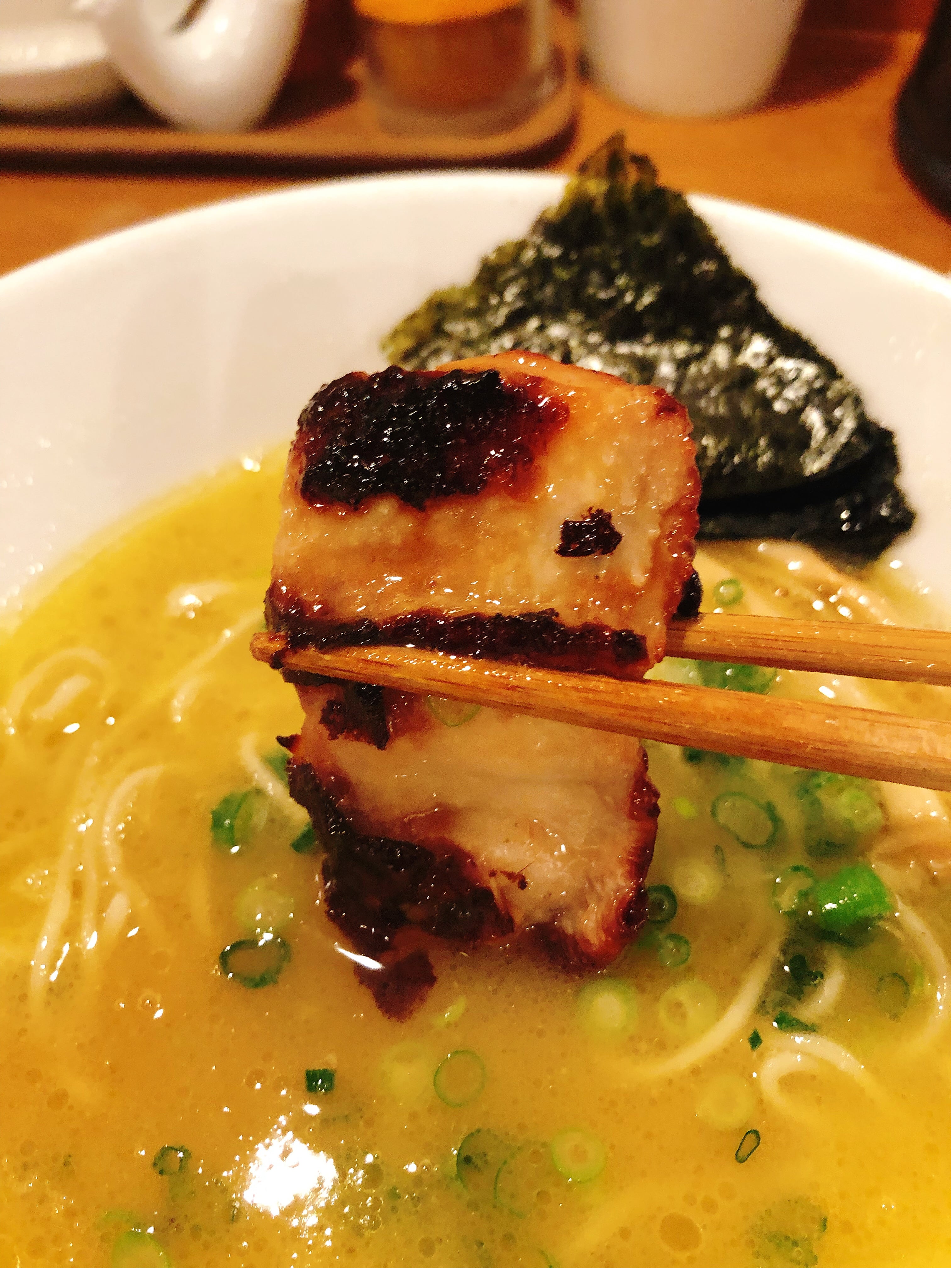 ラーメン　とろり　手羽先