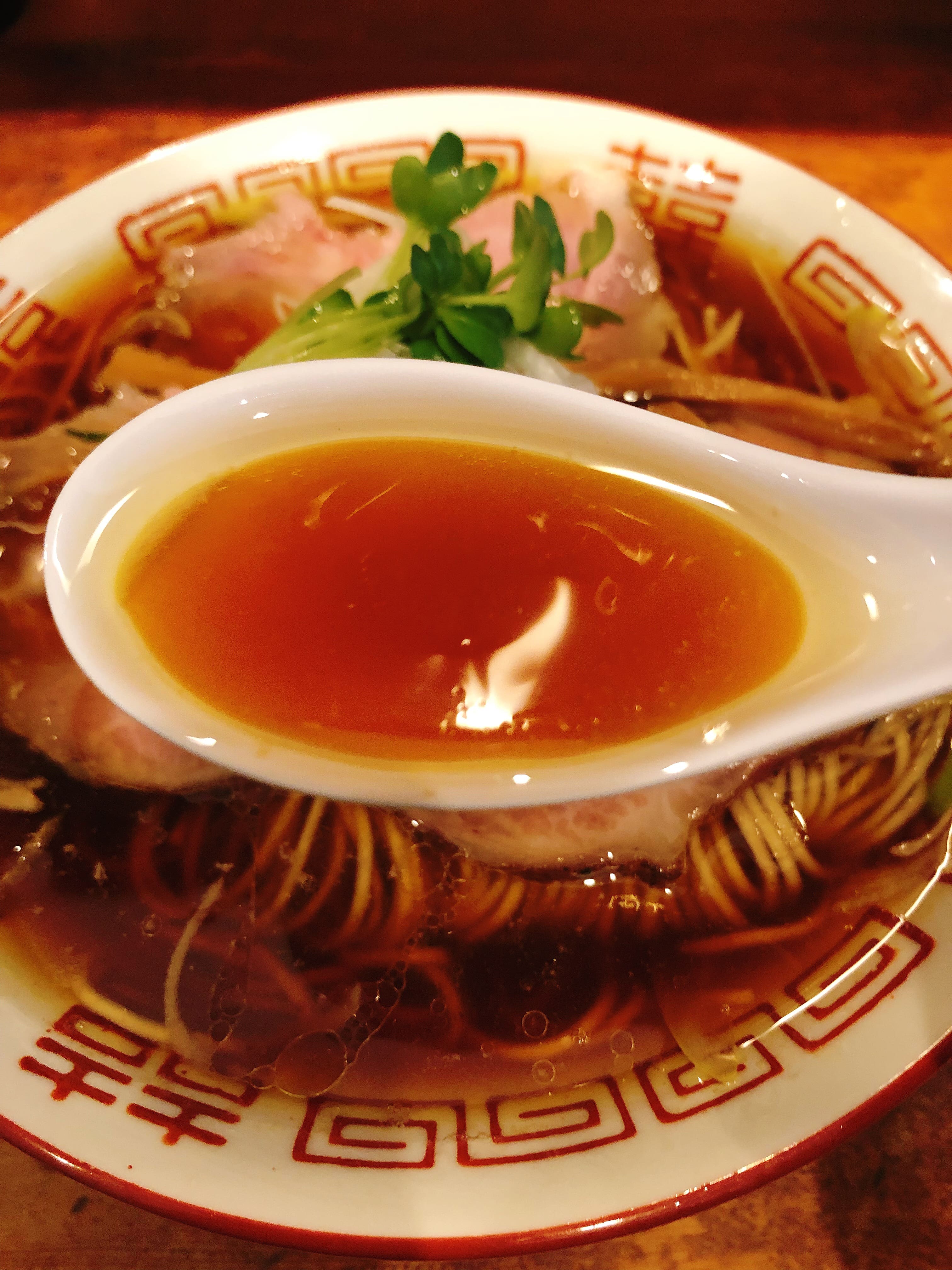 中華そば　スープ
